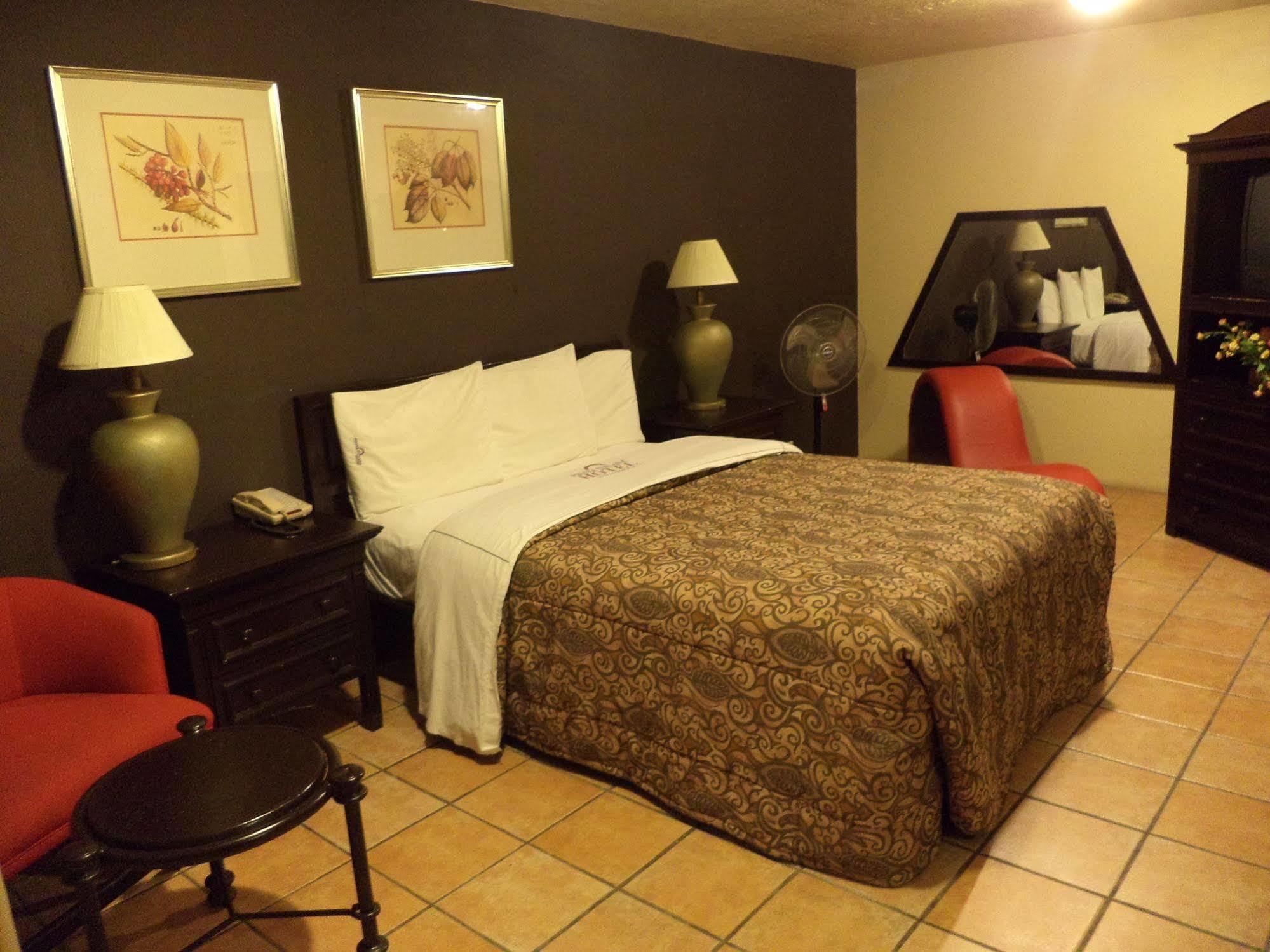 Hotel Fiesta Tijuana Buitenkant foto